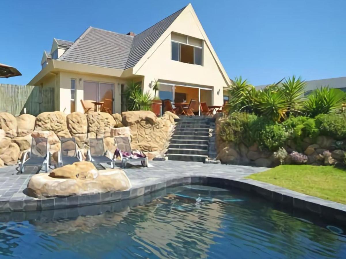 Mandalay Beach Guest House Bloubergstrand Exterior photo